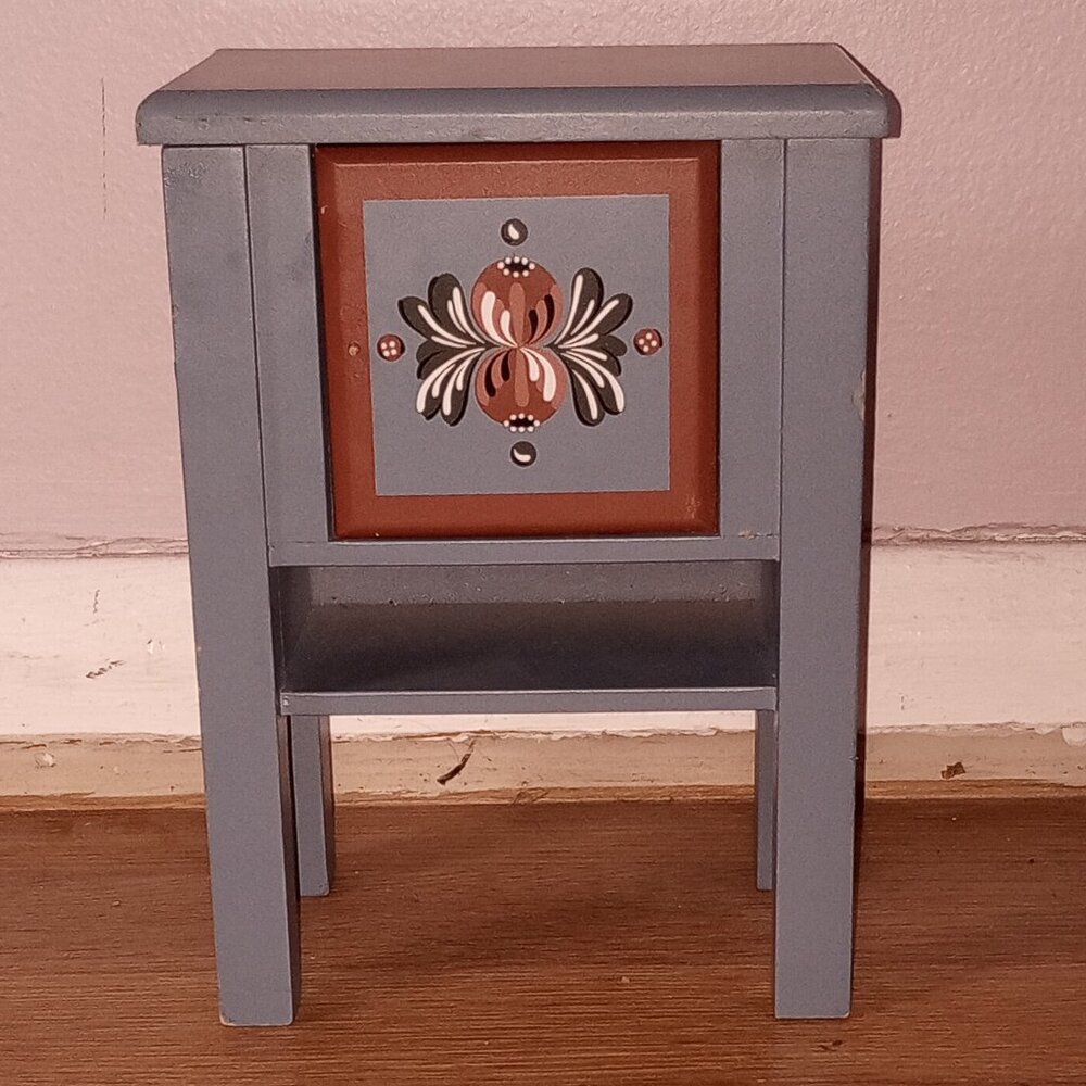 american girl PLEASANT COMPANY vintage Kirsten's Nightstand RARE item, used